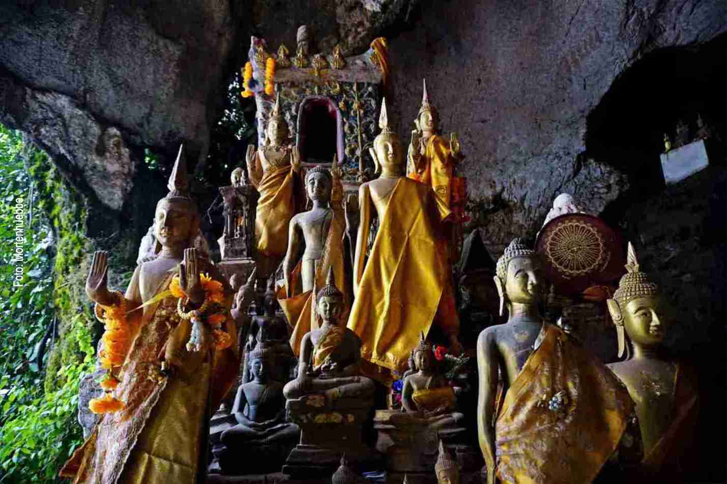 Buddha-Skulpturen in den Pak-Ou-Höhlen